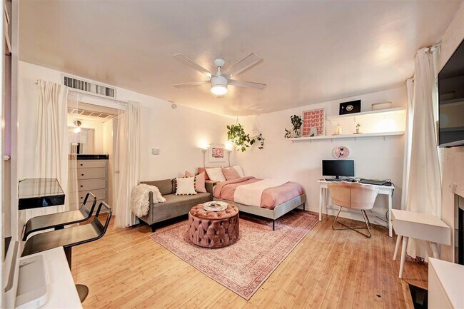 Foto del edificio - 1000 W 26th St