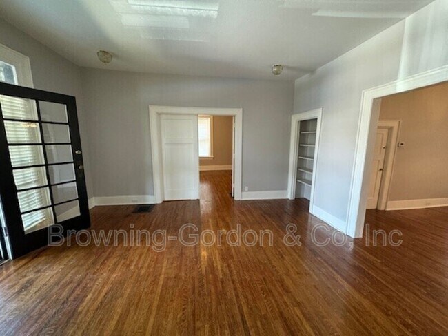 Foto del edificio - 1503 Bernard Ave