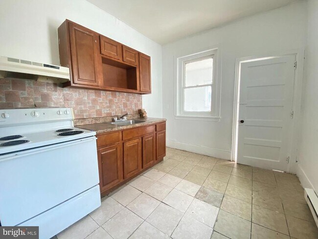 Foto del edificio - 2228 W Firth St