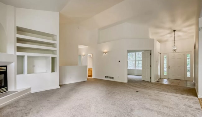 Photo - 679 Allison St House