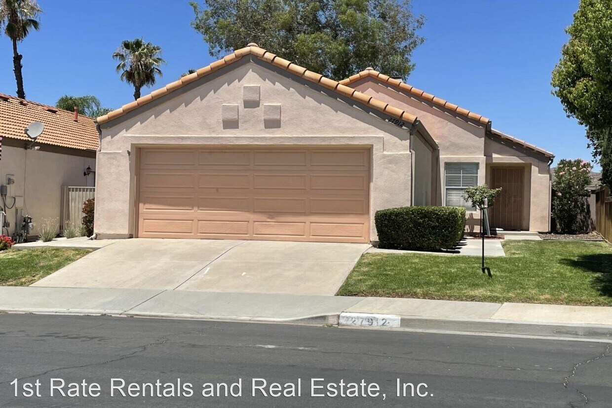 2 br, 2 bath House 27912 Palm Villa Dr House Rental in Menifee, CA