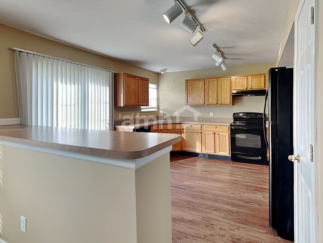 Building Photo - 8147 Chesterhill Ln