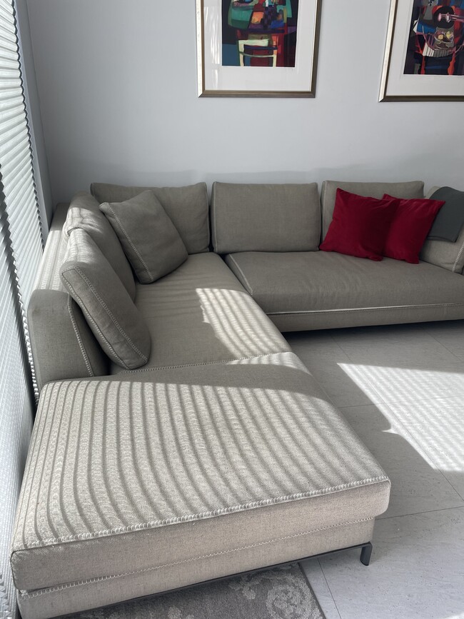 Section sofa - 41 Cebalo Ln