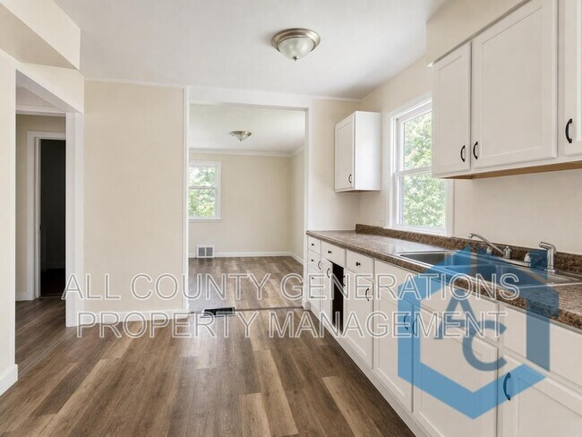 Foto del edificio - 17601 Tarkington Ave
