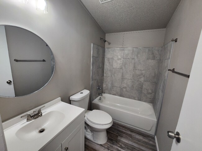 Foto del edificio - 1574 Pioneer Rd