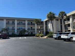 Building Photo - 6102 Augusta Dr