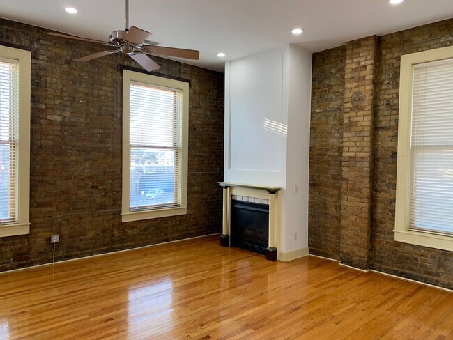Foto del edificio - 515 N Main St