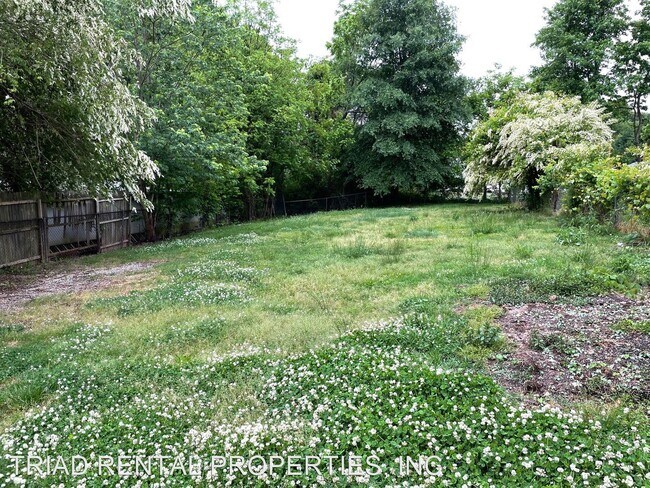 Foto del edificio - 2 br, 1 bath House - 810 THOMAS ST