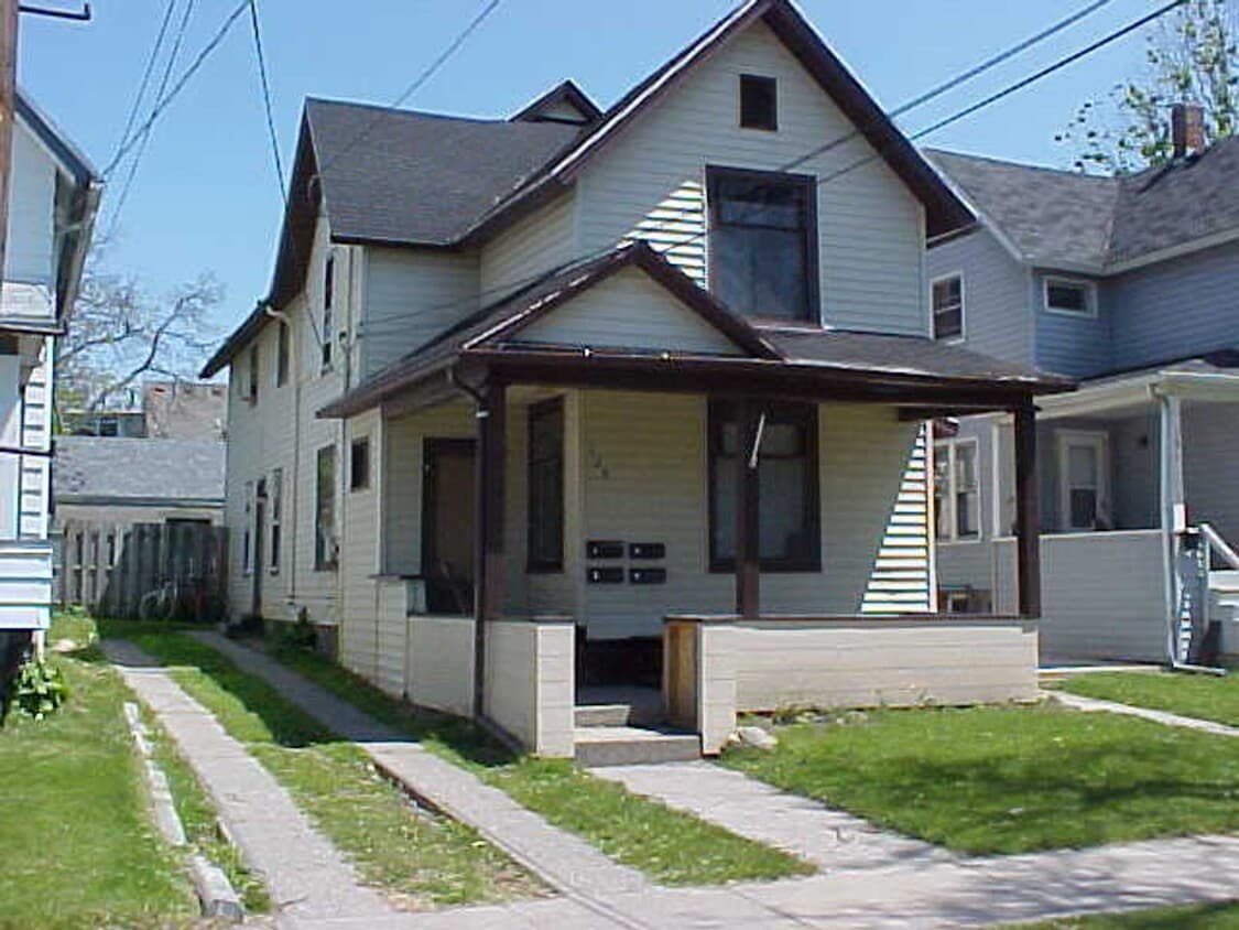 Photo - Welcome to 129 S Hosmer St. Lansing, MI 48912!!
