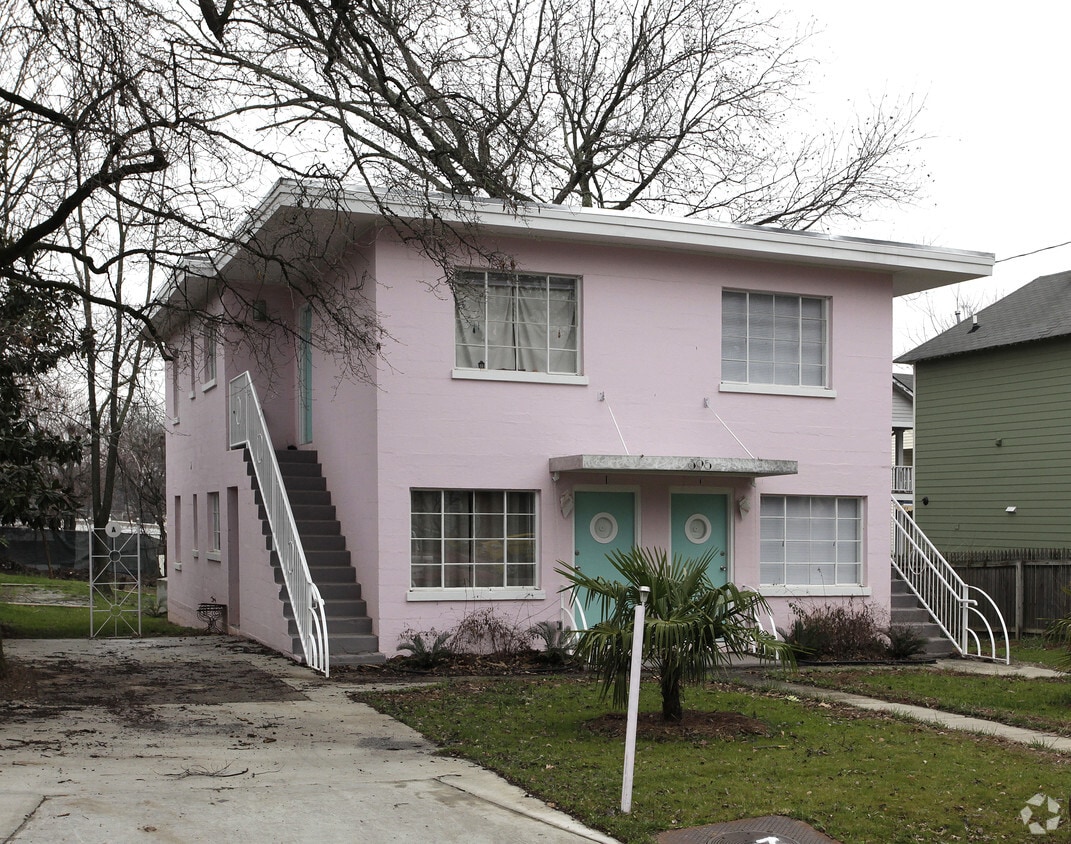 Primary Photo - 395 Oakland Ave SE