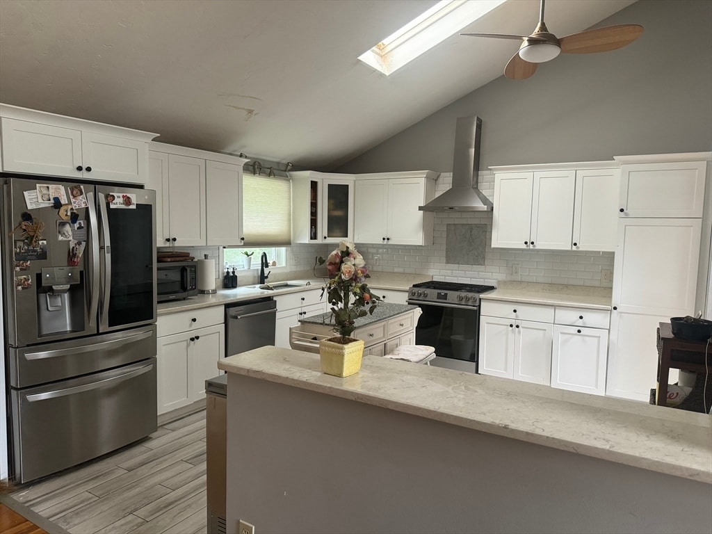 Building Photo - 11 Lheureux Cir
