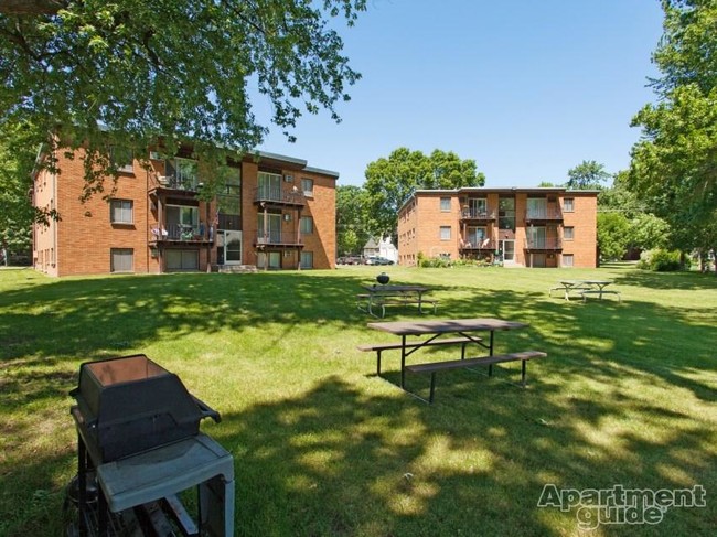 Building Photo - 29105-02 Dahl Pl
