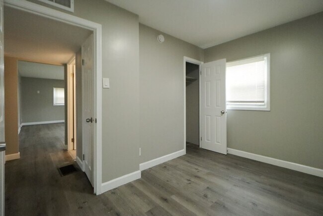 Foto del edificio - 4089 Polk St