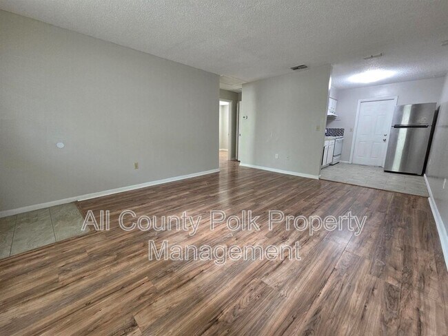 Foto del edificio - 1422 Moonlite Dr