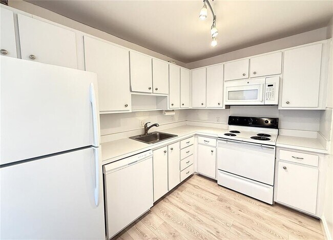 Foto del edificio - 4606 W Gray St