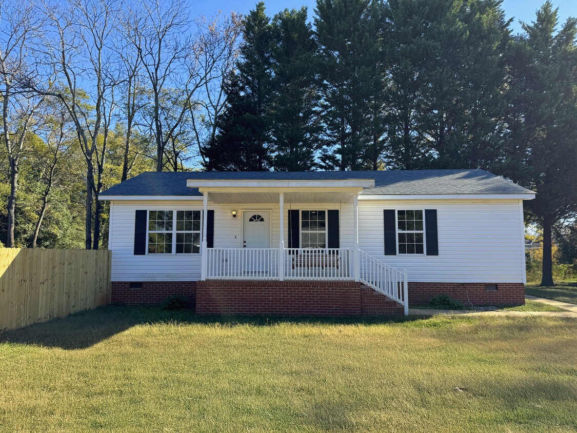 Photo - 220 Virginia Ave (Greenville, SC)