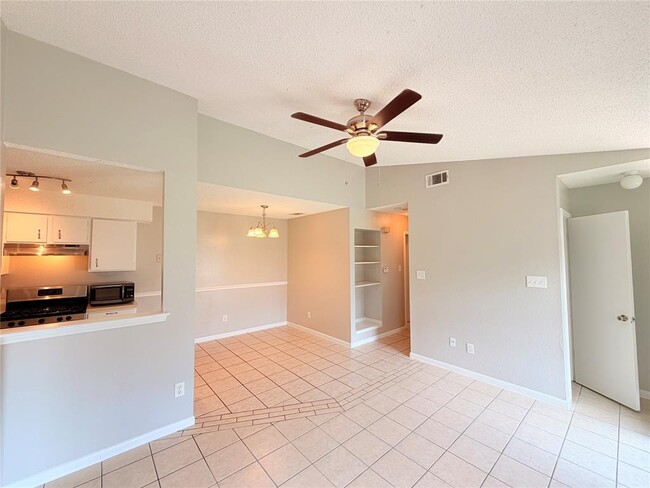 Building Photo - 14200 Sussman Ct