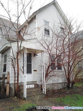 Primary Photo - 2615 University Ave NE