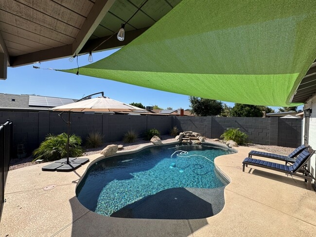 Foto del edificio - 19236 N 22nd Ln