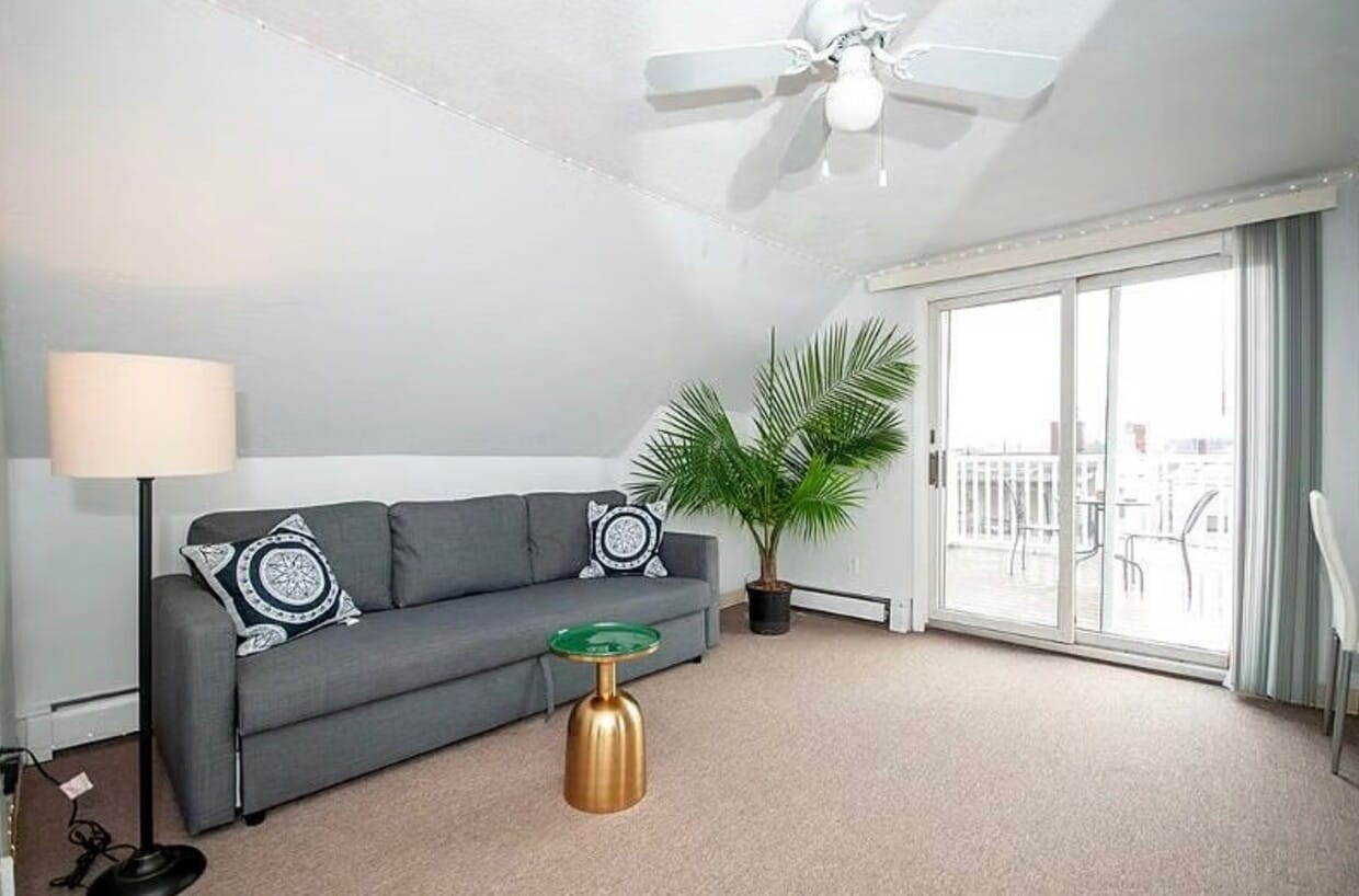 Photo - 243 Princeton St - 3 - Cozy with roof top deck - parking/downtown/airport