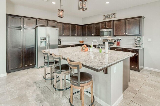 Foto del edificio - Beautiful 4 Bedroom 2.5 Baths in Clovis