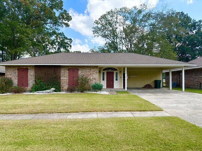 Foto del edificio - Charming 3 Bedroom 2 Bath home for Rent in Zachary