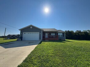 Building Photo - 25 Mandan Ct