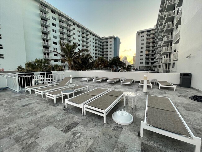 Foto del edificio - 401 Ocean Dr
