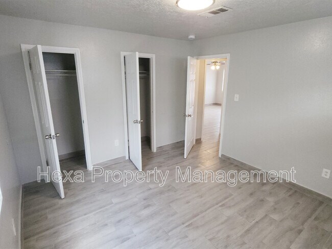Foto del edificio - 4679 Weaver Rd