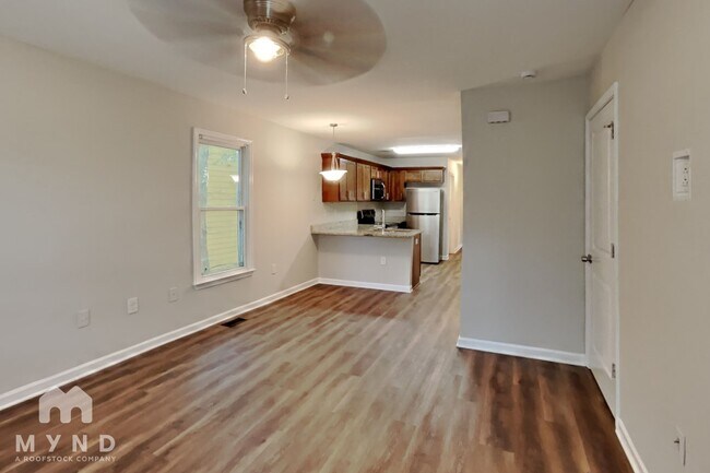 Foto del edificio - 2434 Bellview Ave NW