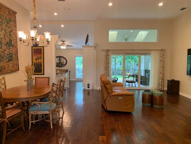 Foto del edificio - 221 Eagleton Lake Blvd