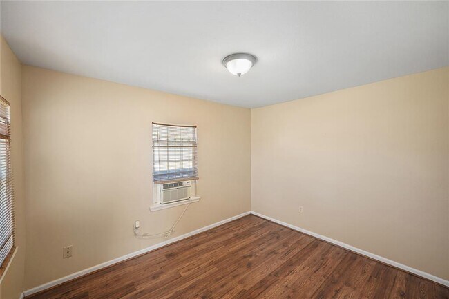 Building Photo - 3521 Le Badie St