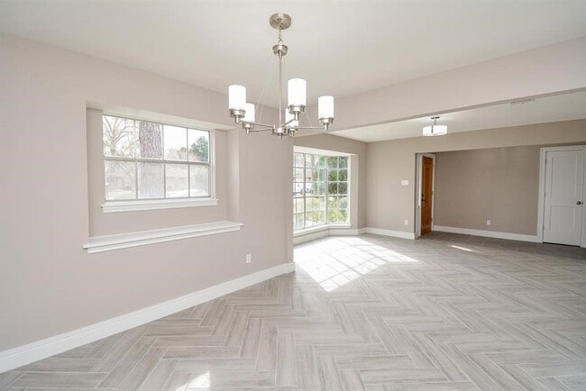 Building Photo - 8518 Braesview Ln