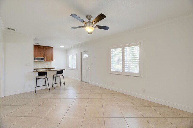 Foto del edificio - 1311 NE 18th St