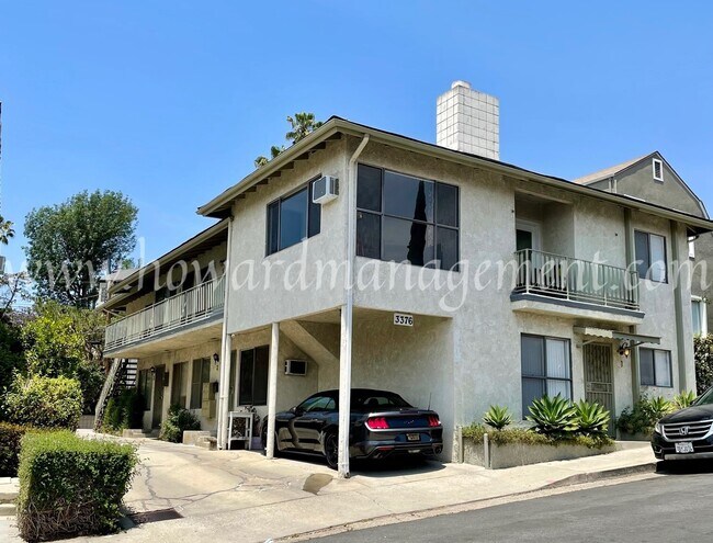 Building Photo - 3376 Descanso Dr