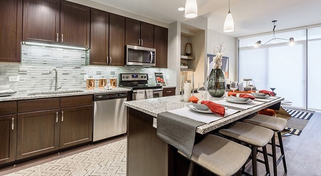 Foto del edificio - Modern 3BR Residences: Your Path to Serenity