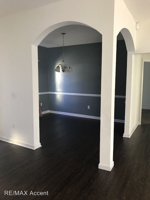 Building Photo - 4 br, 2 bath House - 515 Amsonia Circle