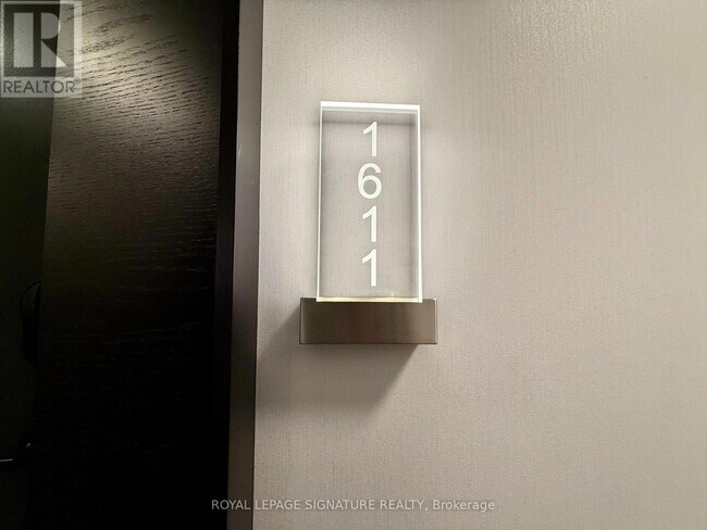 Building Photo - 70 Princess St