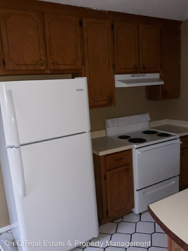 Building Photo - 3 br, 1 bath Apartment - 697 Jill