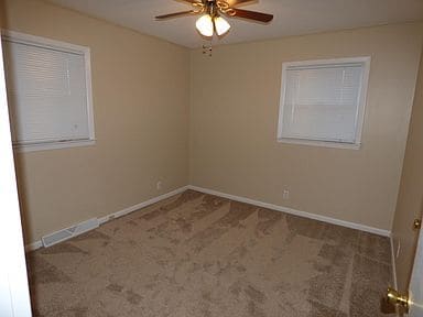 Building Photo - 2904 Emerson Rd