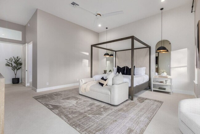 Foto del edificio - 6033 E Anderson Dr