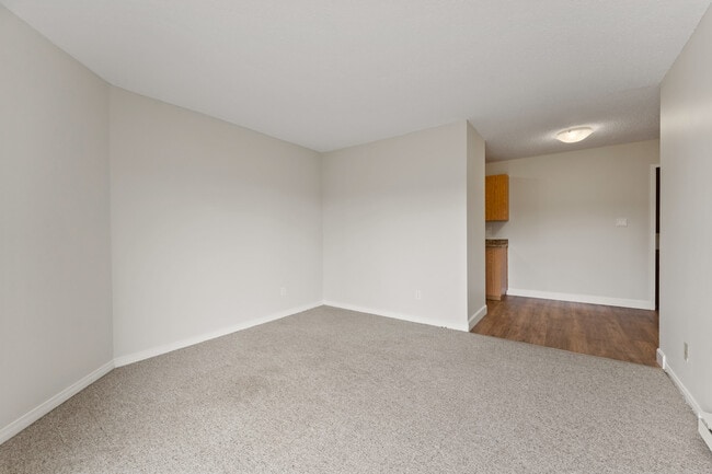 Building Photo - Riverview Park Apartments