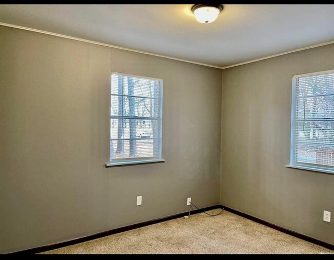 Foto del edificio - 309 E 12th St