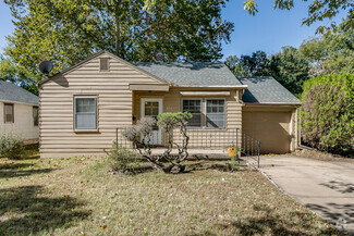 Building Photo - 651 S Rutan St