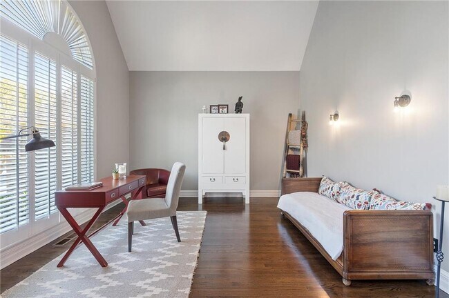 Building Photo - 5655 Preserve Cir