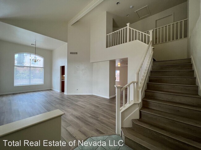 Building Photo - 4 br, 2.5 bath House - 7521 Reindeer Ct