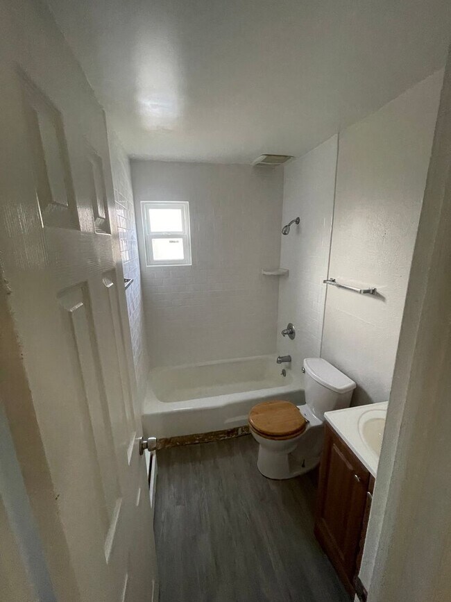 Foto del edificio - East Boulder - 2BR/1BA - AVAILABLE August 1st 2026