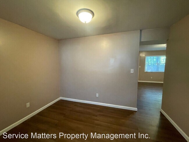 Building Photo - 4 br, 2 bath House - 911 W Scott St