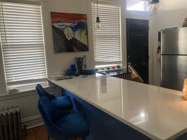 Foto del edificio - 6323 N Magnolia Ave