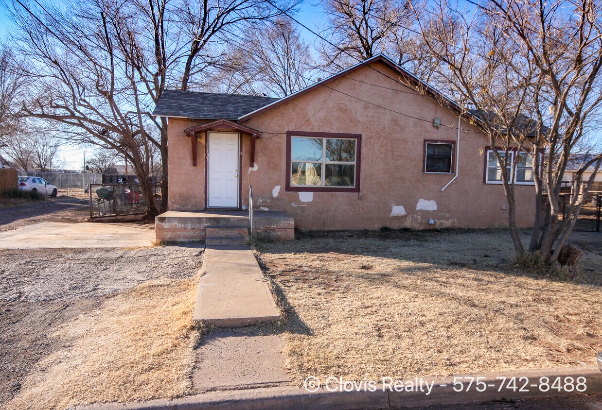 1305 E 12th St, Clovis, NM 88101 House for Rent in Clovis, NM